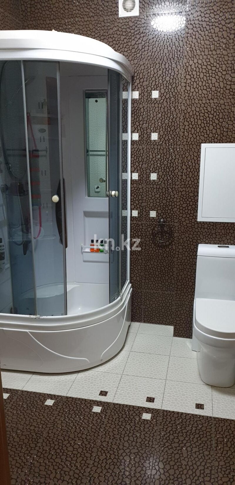 Продажа 7-комнатной квартиры, 227 м² - Продажа пятикомнатных и более квартир в кирпичном доме в Казахстане - страница 2 фото 14 из 20
