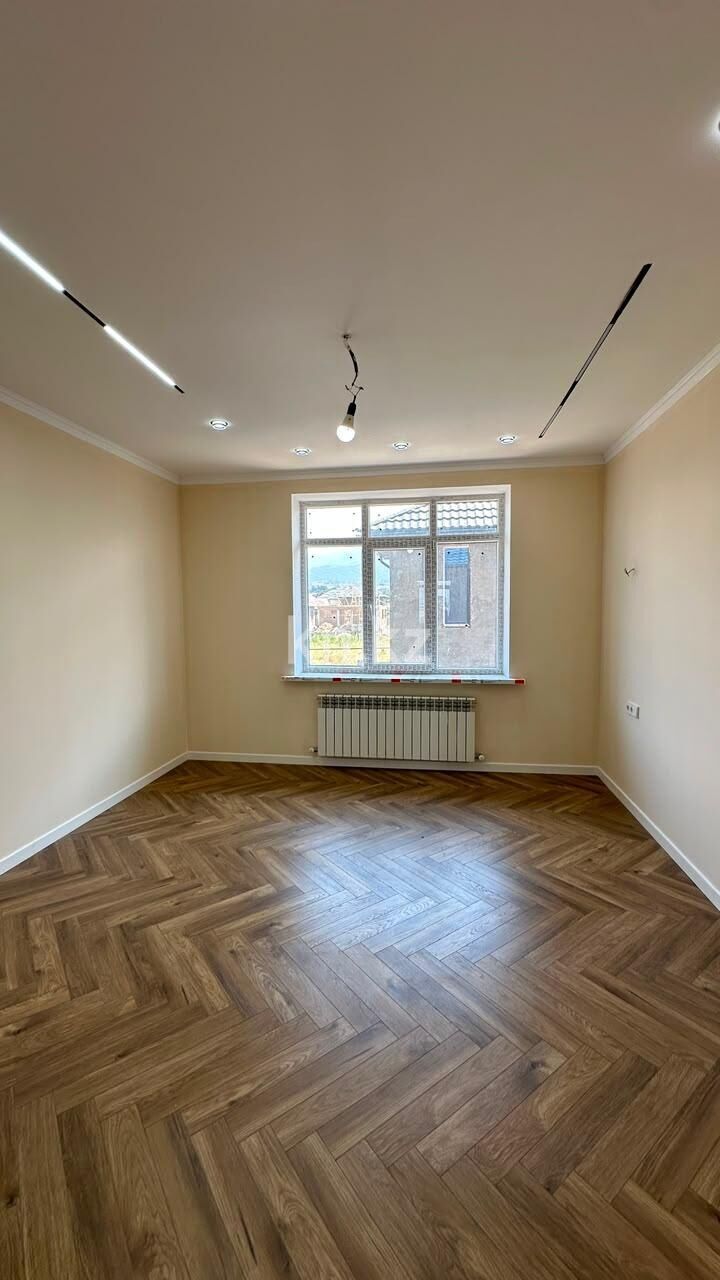 Продажа 9-комнатного дома, 360 м² - Продажа действующего бизнеса в Карагандинской области фото 4 из 19