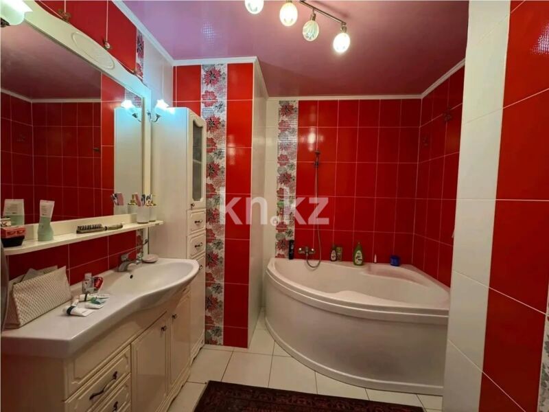 Продажа 4-комнатной квартиры, 135.2 м² - Продажа четырехкомнатных квартир в блочном доме в Казахстане - страница 6 фото 6 из 9