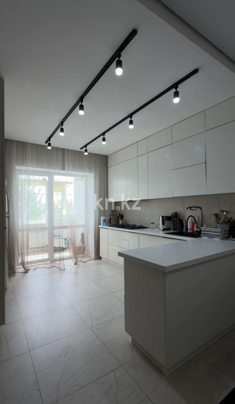 Продажа 4-комнатной квартиры, 167 м² - Продажа четырехкомнатных квартир в Уральске фото 1 из 17