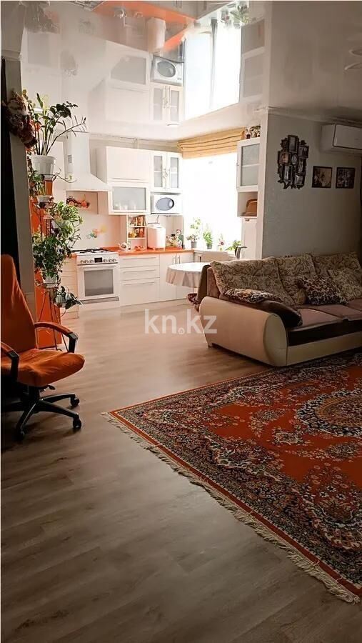 Продажа 3-комнатной квартиры, 65 м² - Продажа квартир от собственников в Караганде фото 1 из 5