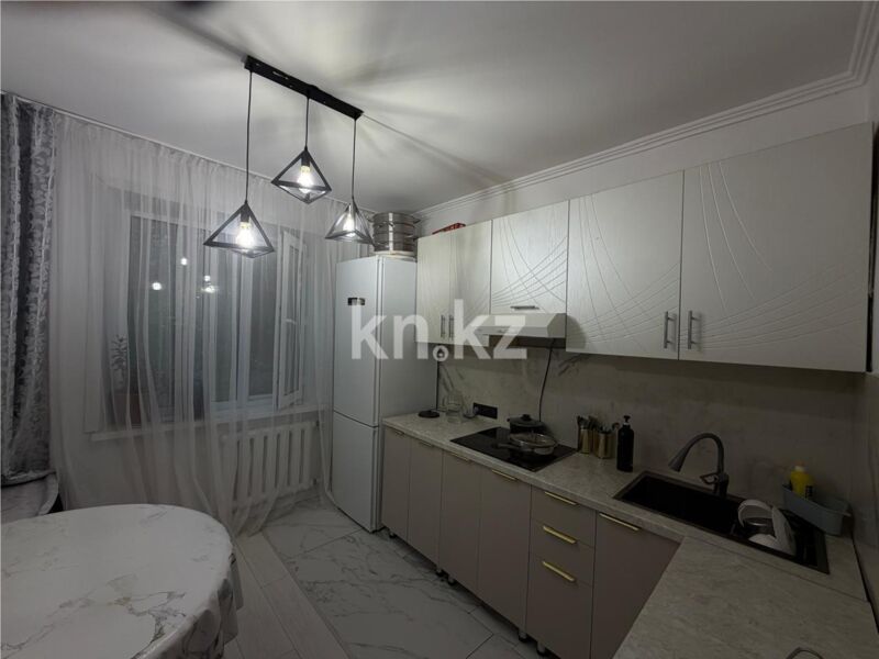 Продажа 3-комнатной квартиры, 64 м² - Продажа трехкомнатных квартир на Юго-Востоке Караганды - страница 19 фото 1 из 15
