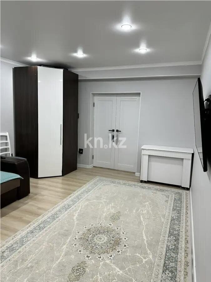 Продажа 3-комнатной квартиры, 63 м² - Продажа трехкомнатных квартир от собственников в Казахстане - страница 16 фото 3 из 10