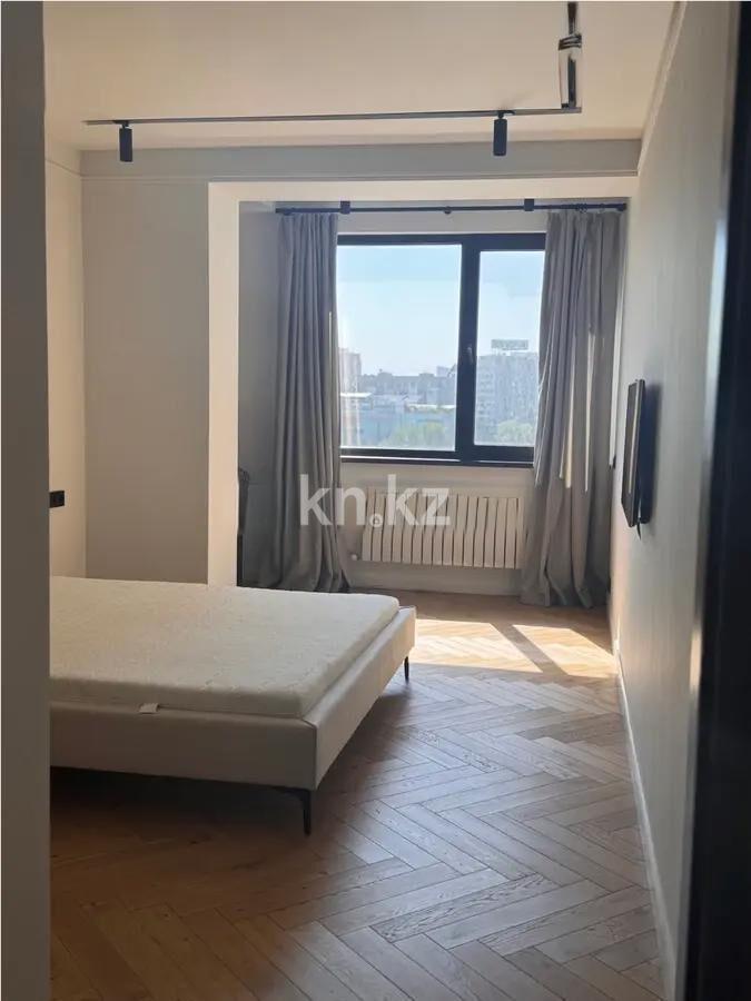 Продажа 5-комнатной квартиры, 190 м² - Продажа пятикомнатных и более квартир в монолитно-каркасном доме в Алматы фото 1 из 4