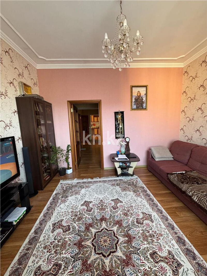 Продажа 4-комнатной квартиры, 121 м² - Продажа четырехкомнатных квартир в кирпичном доме в Караганде - страница 6 фото 7 из 15