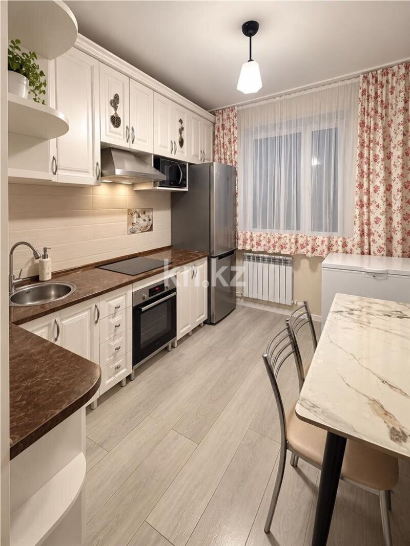 Продажа 3-комнатной квартиры, 64 м² - Продажа трехкомнатных квартир в Майкудуке Караганды - страница 3 фото 7 из 14