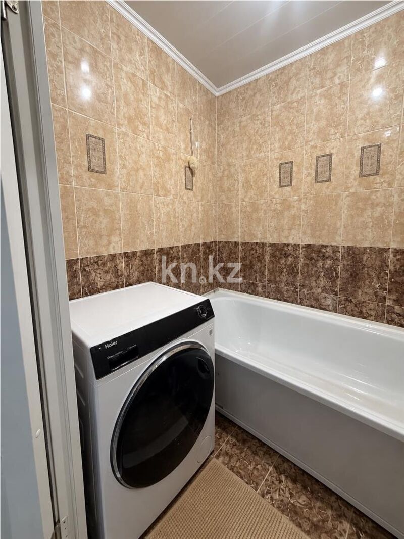 Продажа 3-комнатной квартиры, 64 м² - Продажа трехкомнатных квартир в Майкудуке Караганды - страница 3 фото 12 из 14