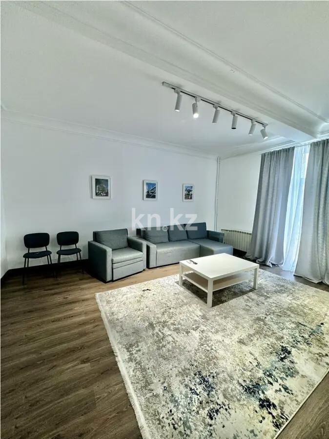 Продажа 3-комнатной квартиры, 92 м² - Продажа трехкомнатных квартир в блочном доме в Казахстане - страница 3 фото 1 из 9