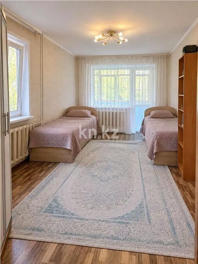 Продажа 3-комнатной квартиры, 68 м² - Продажа трехкомнатных квартир от собственников в Караганде - страница 2 фото 2 из 7