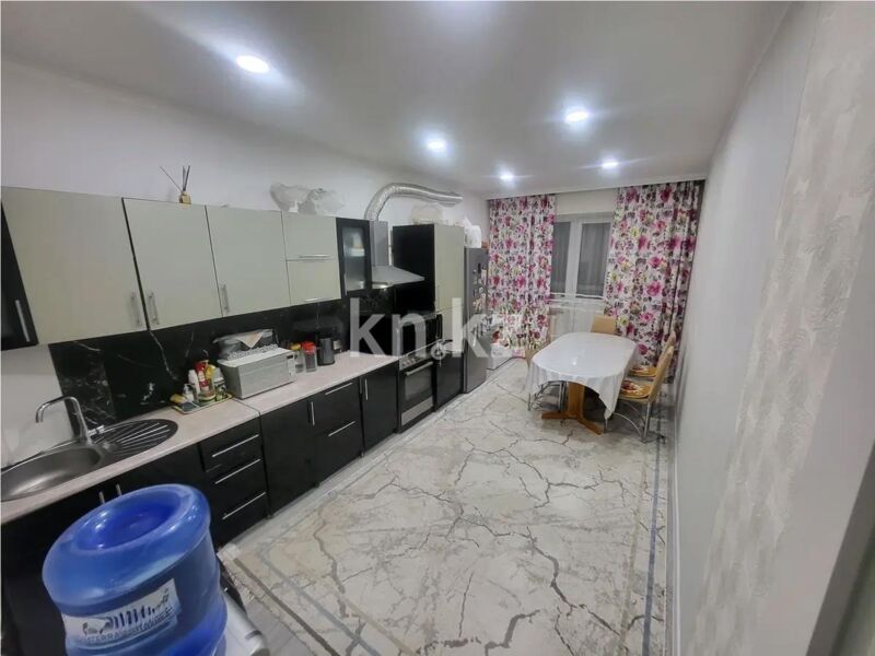 Продажа 3-комнатной квартиры, 84 м² - Продажа трехкомнатных квартир от собственников в Казахстане - страница 2 фото 4 из 8