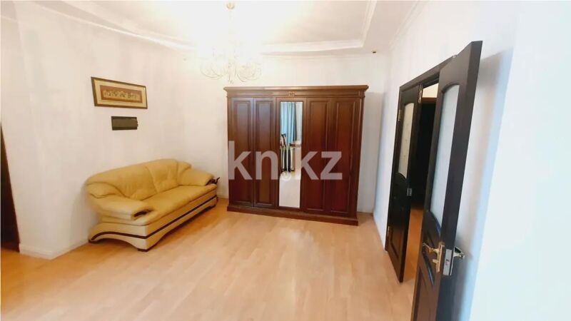 Продажа 4-комнатной квартиры, 143 м² - Продажа четырехкомнатных квартир в кирпичном доме в Казахстане фото 3 из 9