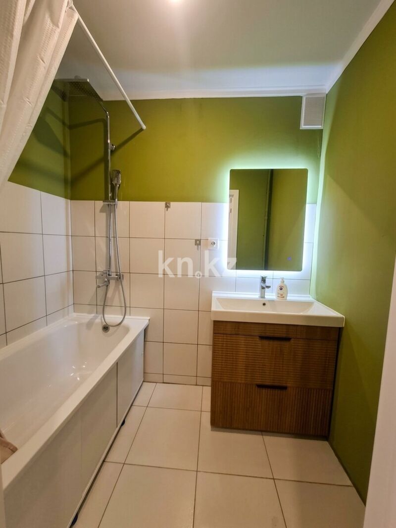 Продажа 3-комнатной квартиры, 72.9 м² - Продажа квартир в кирпичном доме в Астане фото 9 из 12