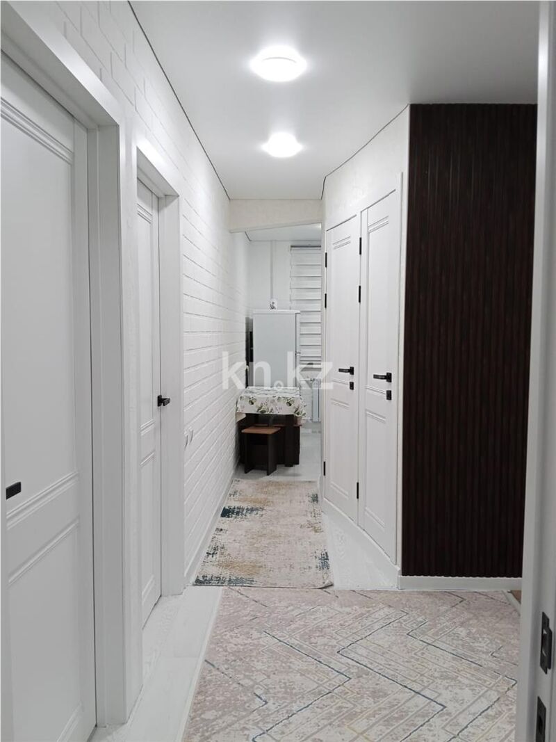 Продажа 3-комнатной квартиры, 62 м² - Продажа трехкомнатных квартир в панельном доме в Караганде - страница 11 фото 13 из 19