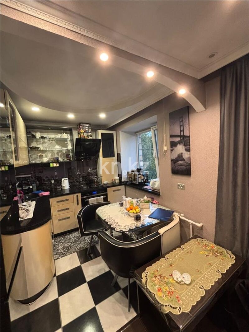 Продажа 3-комнатной квартиры, 55 м² - Недвижимость в Караганде - страница 4 фото 5 из 7