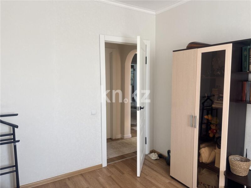 Продажа 4-комнатной квартиры, 77 м² - Продажа четырехкомнатных квартир в панельном доме в Караганде фото 15 из 31