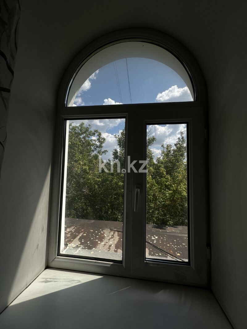Продажа 4-комнатной квартиры, 73 м² - Продажа четырехкомнатных квартир в кирпичном доме в Караганде - страница 4 фото 18 из 35