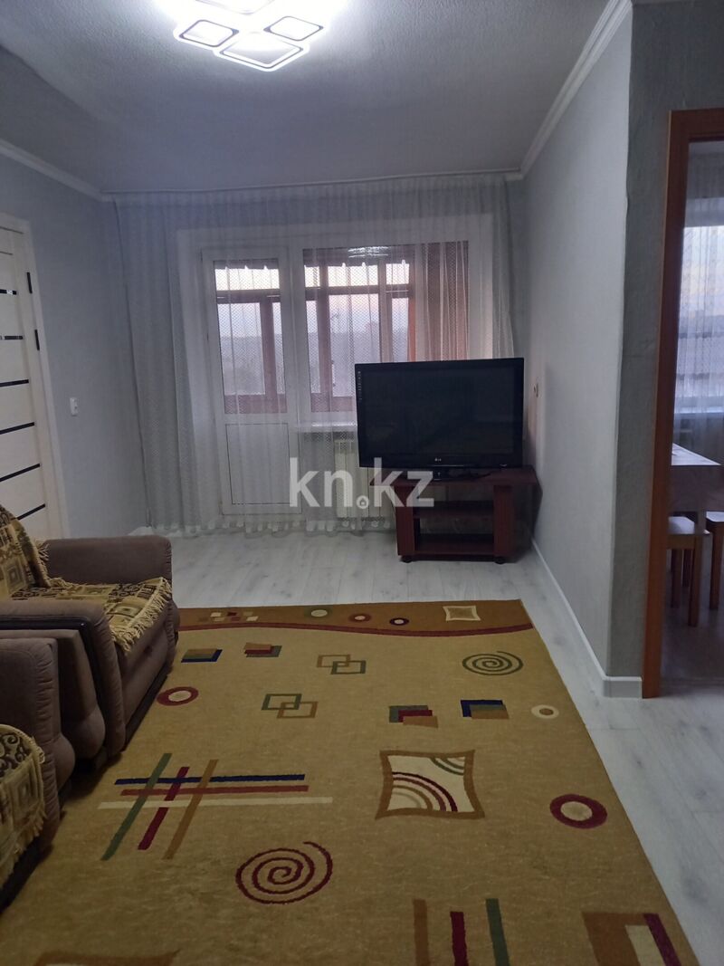 Аренда 2-комнатной квартиры, 47 м² - Аренда двухкомнатных квартир помесячно от хозяев в Караганде фото 2 из 16
