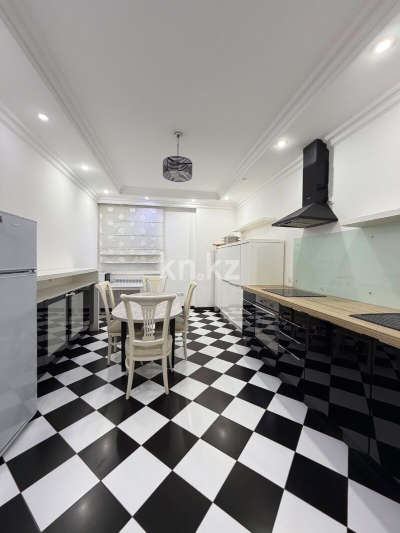 Аренда 3-комнатной квартиры, 126 м² - Аренда квартир помесячно в Казахстане - страница 2 фото 1 из 12