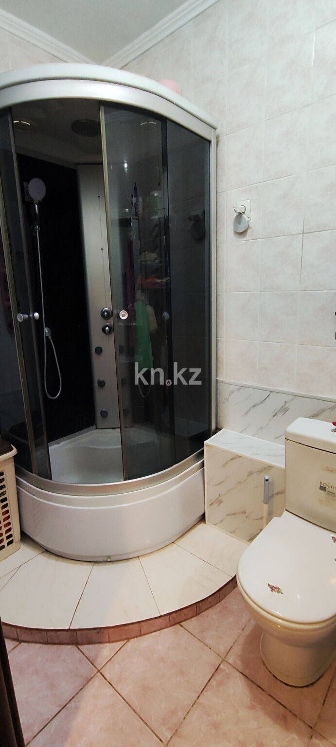 Продажа 3-комнатной квартиры, 82.4 м² - Продажа квартир в кирпичном доме в Шымкенте фото 11 из 26