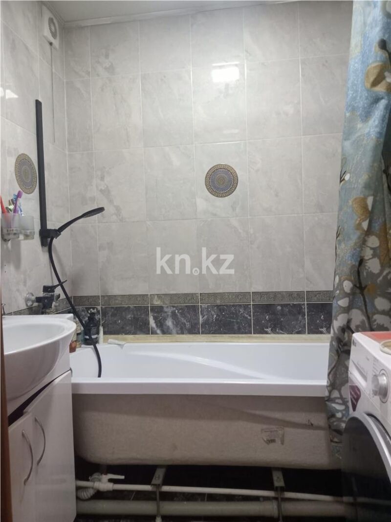Продажа 3-комнатной квартиры, 67 м² - Продажа трехкомнатных квартир в панельном доме в Караганде - страница 19 фото 14 из 18