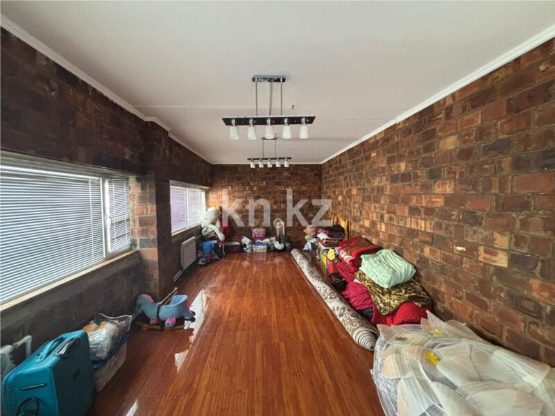 Продажа 7-комнатного дома, 264.7 м² - Продажа домов, коттеджей в Караганде - страница 4 фото 10 из 12