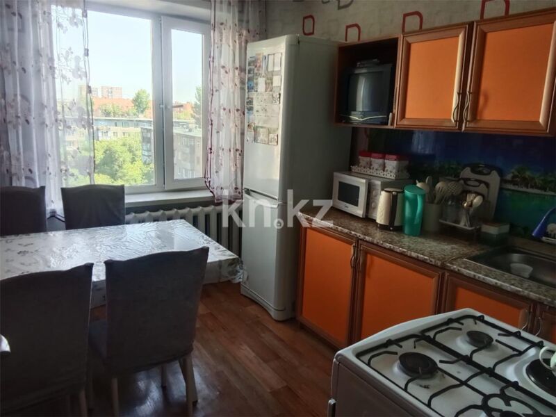 Продажа 3-комнатной квартиры, 67 м² - Продажа трехкомнатных квартир в Майкудуке Караганды - страница 9 фото 8 из 16
