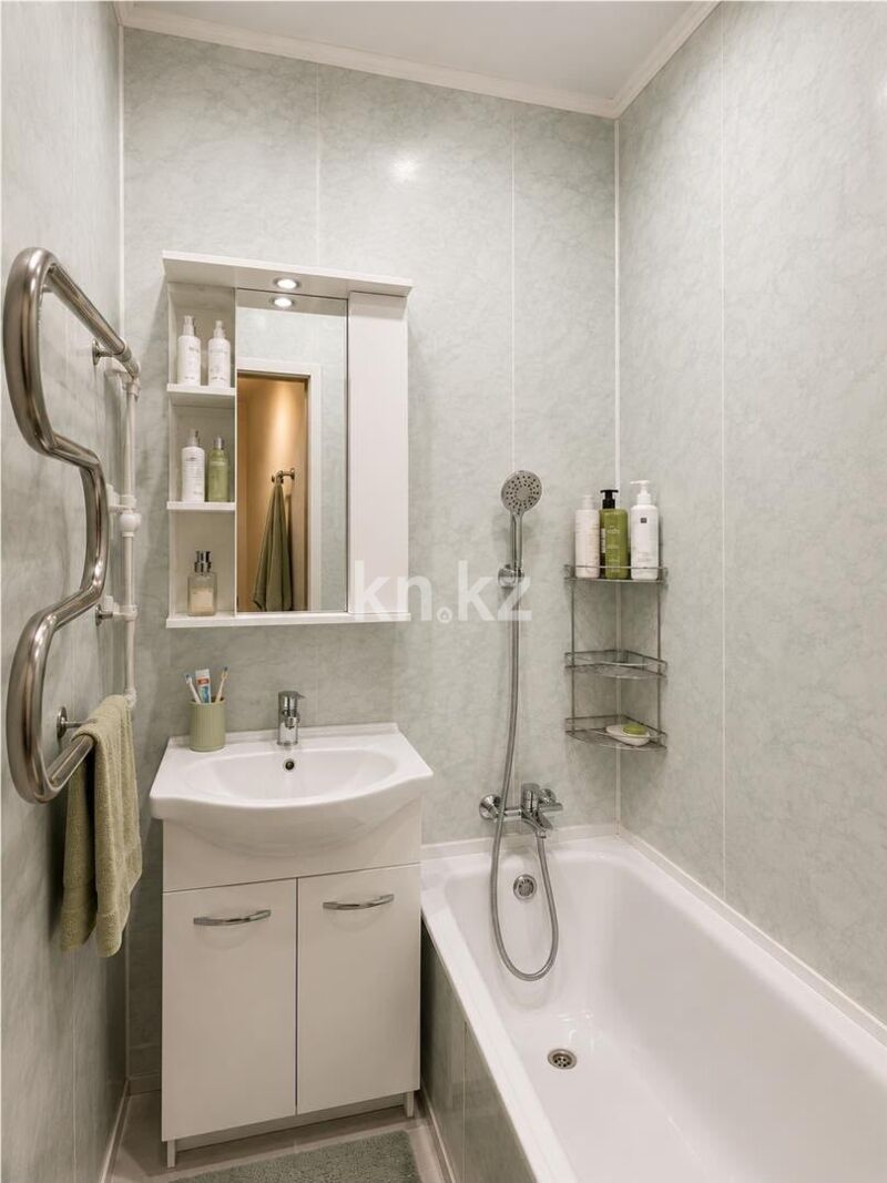 Продажа 4-комнатной квартиры, 61.9 м² - Недвижимость в Караганде - страница 7 фото 8 из 9