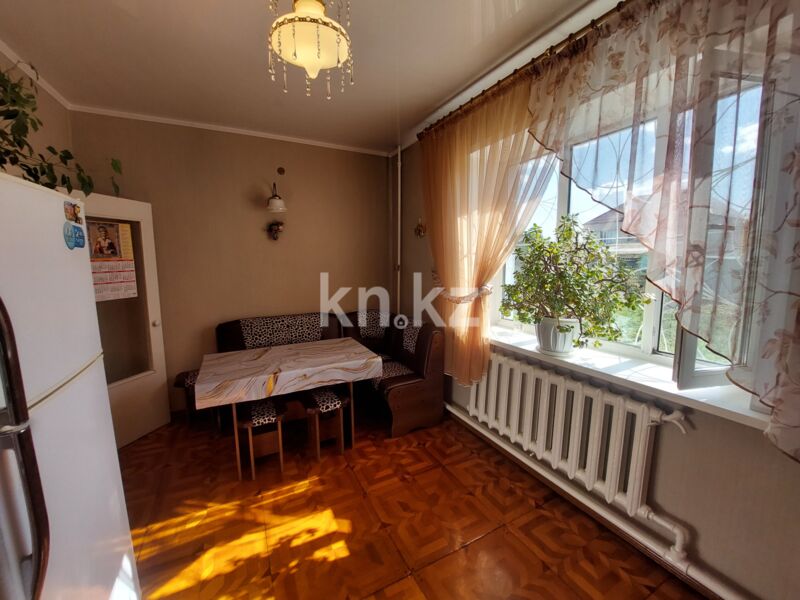 Продажа 6-комнатного дома, 195 м² - Продажа домов, коттеджей в Караганде - страница 7 фото 12 из 27