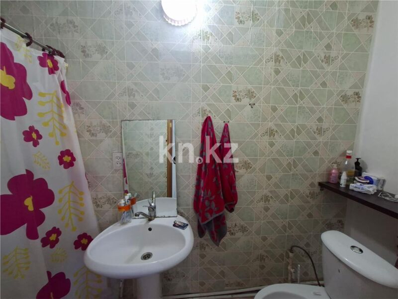 Продажа 4-комнатного дома, 63.2 м² - Продажа домов, коттеджей в Караганде - страница 6 фото 9 из 22