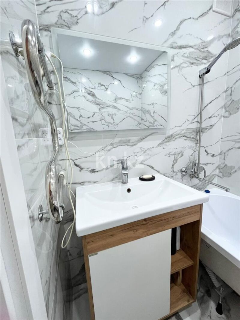 Продажа 3-комнатной квартиры, 64 м² - Продажа трехкомнатных квартир на Юго-Востоке Караганды - страница 19 фото 11 из 15