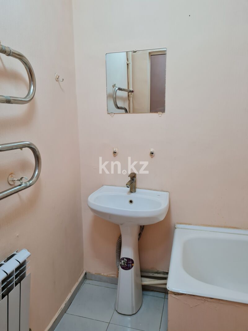 Продажа 2-комнатной квартиры, 64 м² - Продажа квартир в панельном доме в Алматы - страница 9 фото 7 из 9