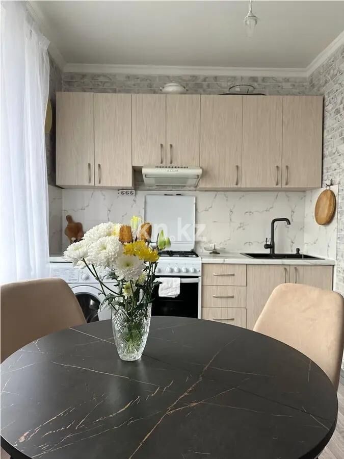 Продажа 2-комнатной квартиры, 65 м² - Продажа двухкомнатных квартир в кирпичном доме в Казахстане - страница 127 фото 3 из 4