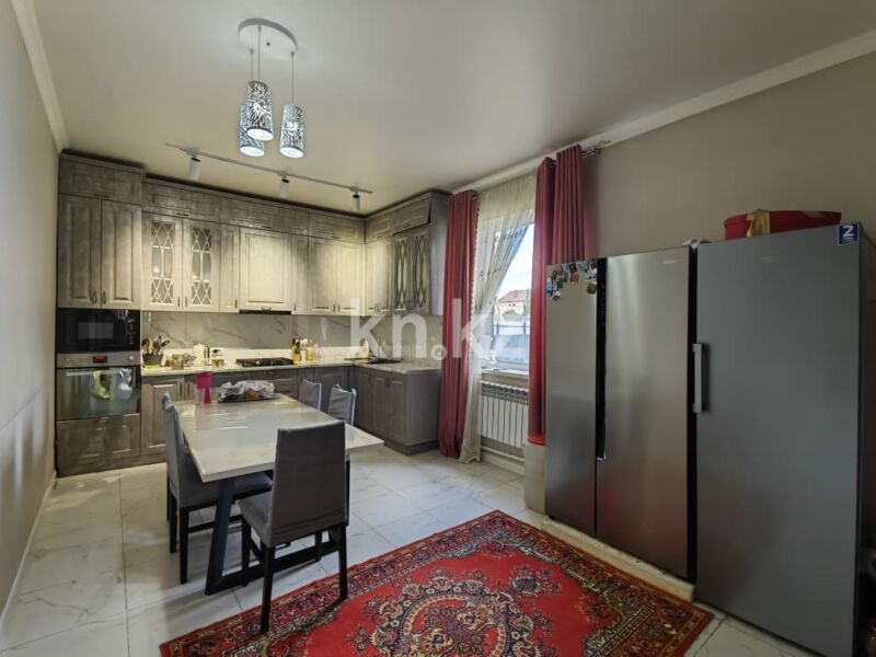 Продажа 5-комнатного дома, 232 м² - Продажа домов, коттеджей в Караганде - страница 3 фото 12 из 39
