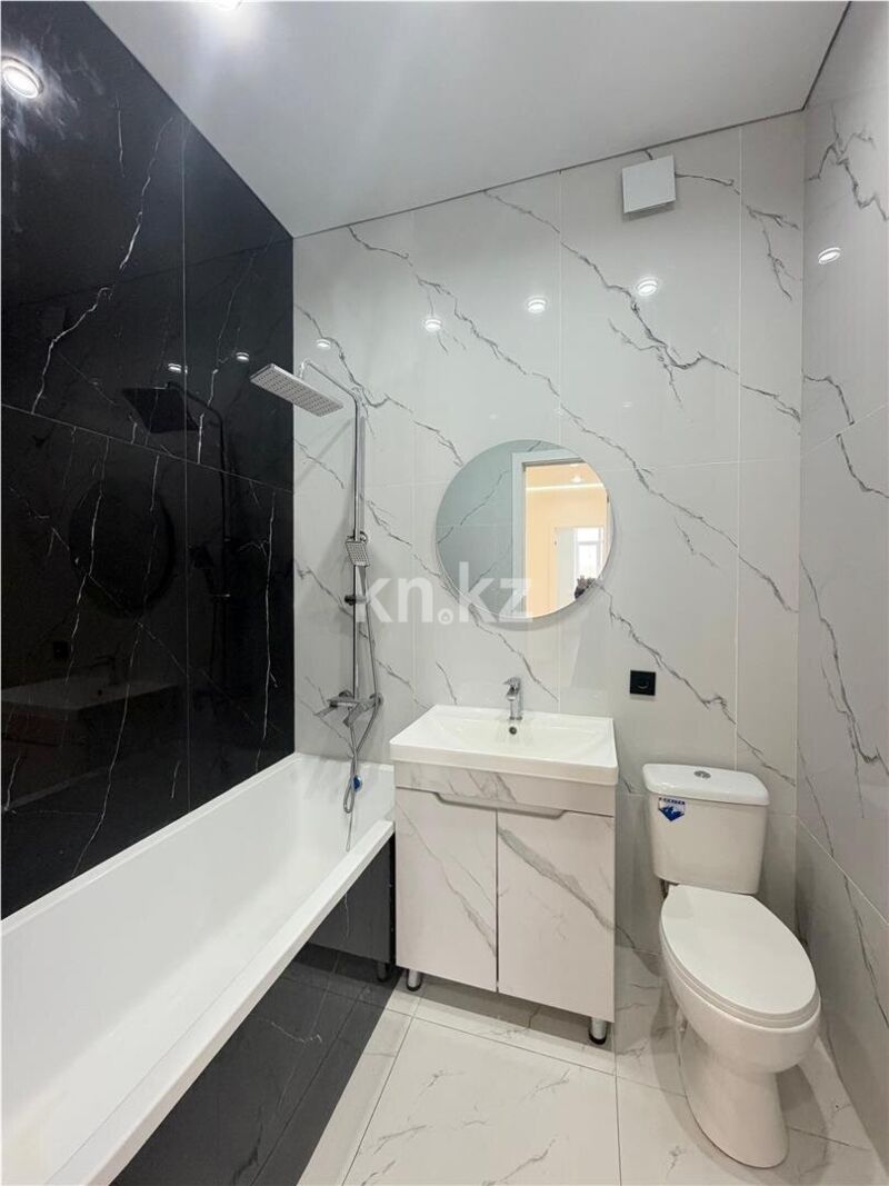Продажа 3-комнатной квартиры, 70 м² - Продажа трехкомнатных квартир в кирпичном доме в Караганде фото 8 из 11
