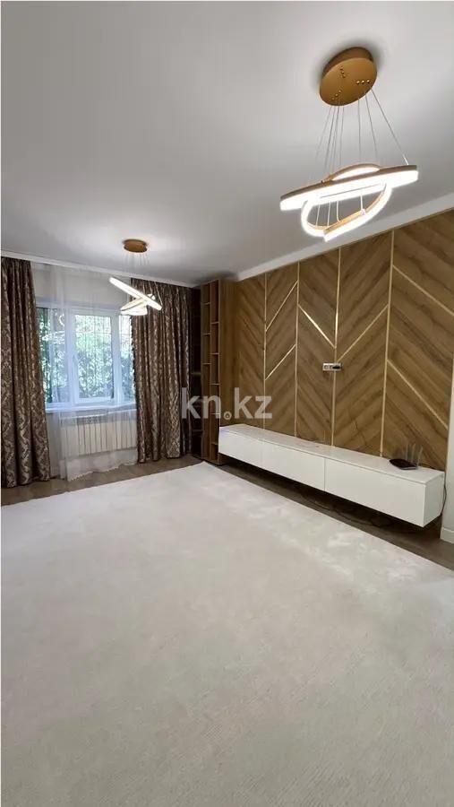 Продажа 2-комнатной квартиры, 58.1 м² - Продажа двухкомнатных квартир в панельном доме в Алматы - страница 20 фото 1 из 4