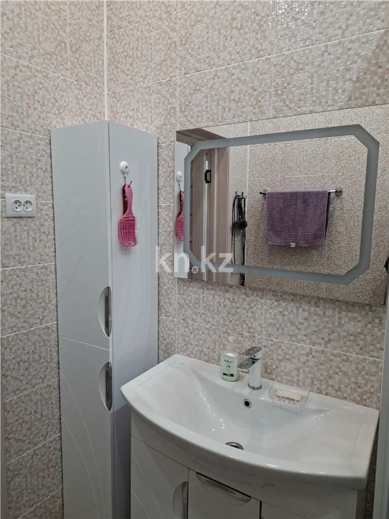 Продажа 3-комнатной квартиры, 91 м² - Продажа трехкомнатных квартир на Юго-Востоке Караганды фото 12 из 16