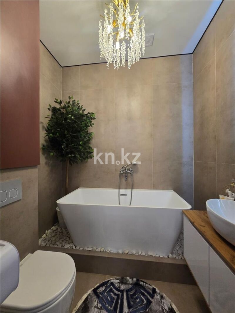 Продажа 4-комнатной квартиры, 100 м² - Продажа четырехкомнатных квартир в кирпичном доме в Караганде фото 8 из 10