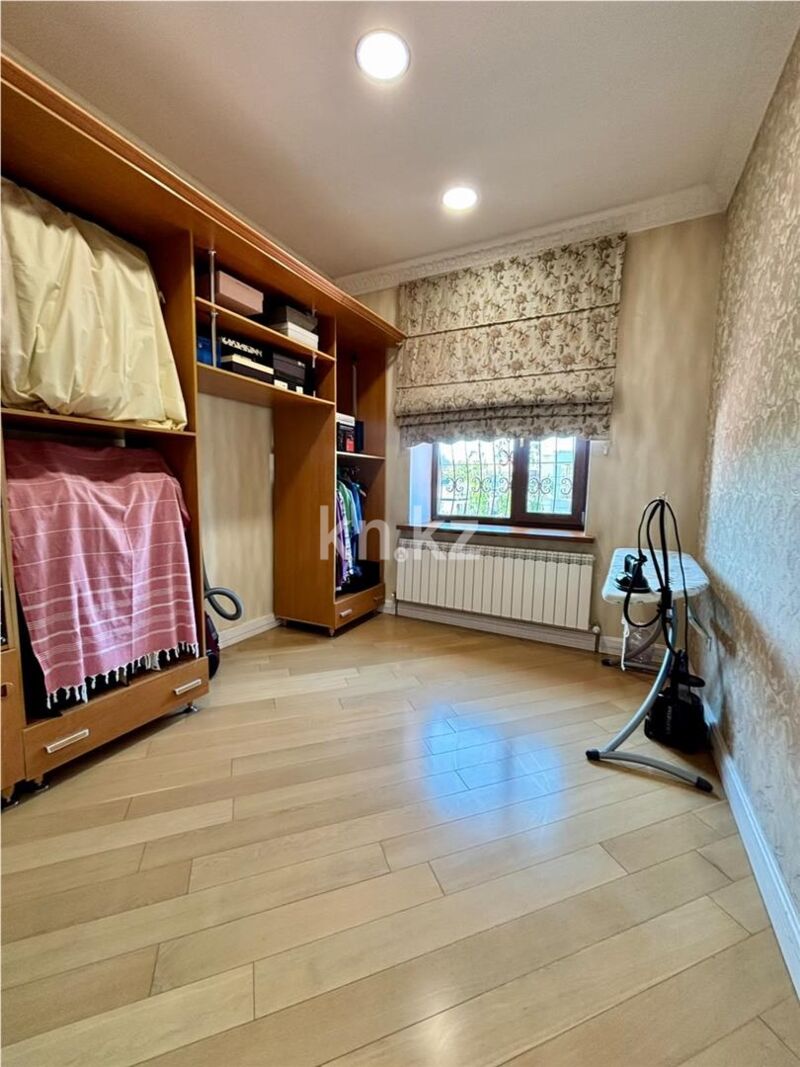 Продажа 9-комнатного дома, 375.7 м² - Продажа домов, коттеджей в Караганде - страница 3 фото 25 из 36
