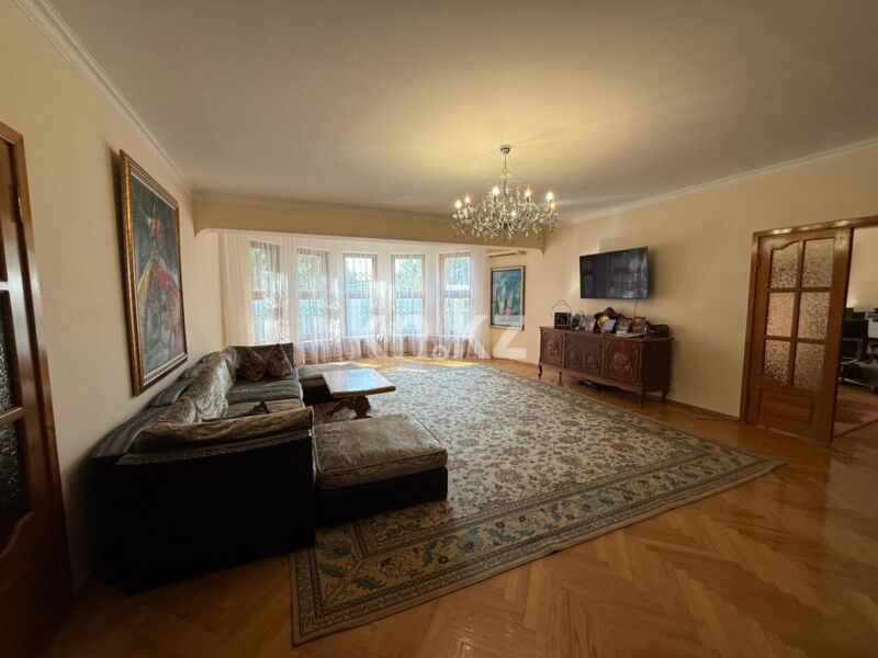 Аренда 9-комнатного дома, 487 м² - Продажа зданий в Карагандинской области фото 5 из 22