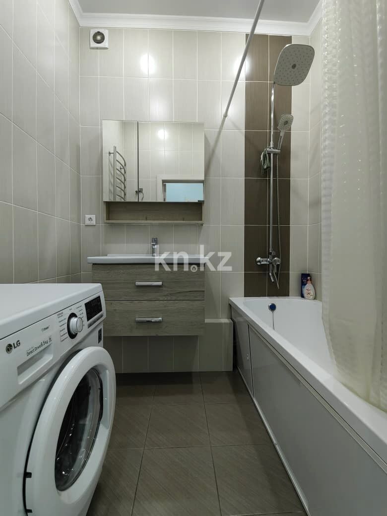 Продажа 2-комнатной квартиры, 63.4 м² - Продажа двухкомнатных квартир в кирпичном доме в Караганде - страница 8 фото 20 из 40