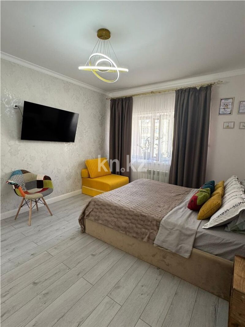 Продажа 5-комнатной квартиры, 133 м² - Продажа пятикомнатных и более квартир в кирпичном доме в Казахстане - страница 2 фото 1 из 10