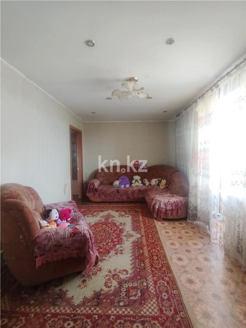 Продажа 3-комнатной квартиры, 56 м² - Продажа трехкомнатных квартир в кирпичном доме в Караганде - страница 18 фото 1 из 7