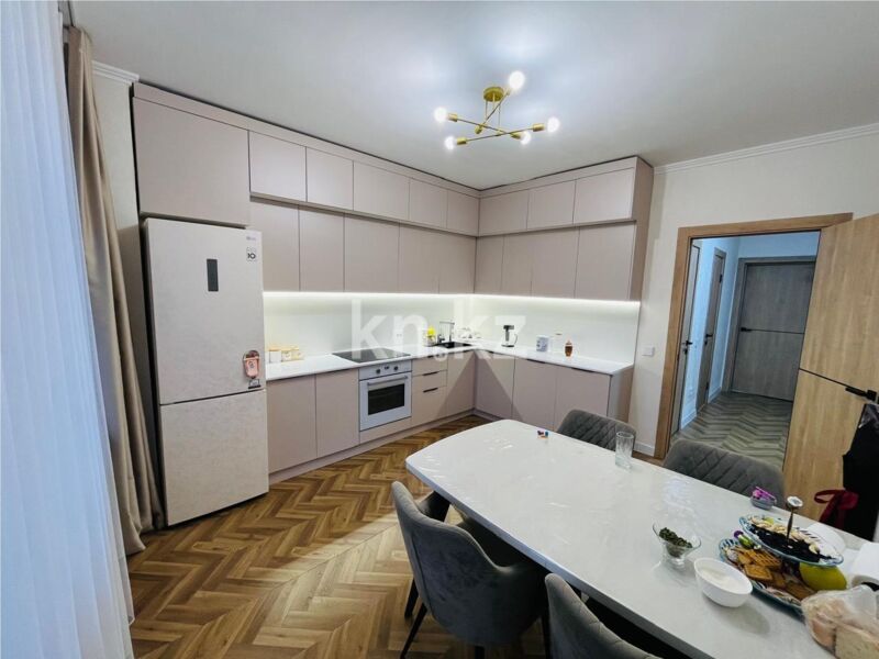 Продажа 2-комнатной квартиры, 73 м² - Продажа квартир в блочном доме в Караганде - страница 2 фото 5 из 18