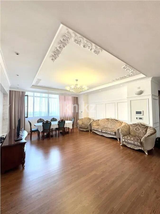 Продажа 5-комнатной квартиры, 212 м² - Продажа квартир в монолитно-каркасном доме в Казахстане - страница 37 фото 1 из 9
