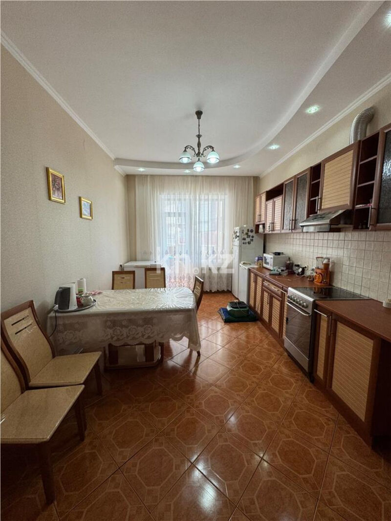 Продажа 4-комнатной квартиры, 121 м² - Продажа четырехкомнатных квартир в кирпичном доме в Караганде - страница 6 фото 12 из 15