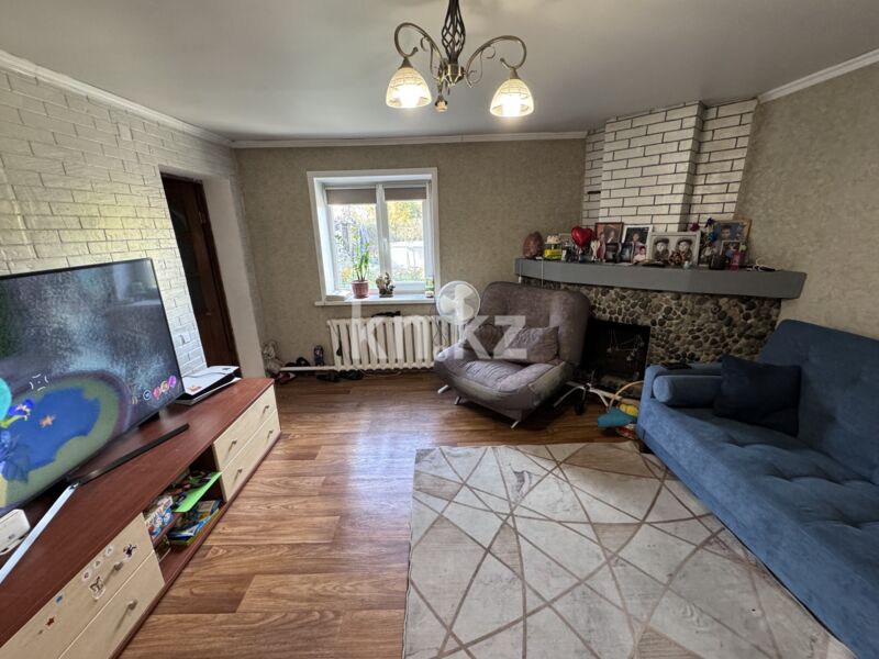 Продажа 5-комнатного дома, 80 м² - Продажа домов, коттеджей в Караганде фото 1 из 17