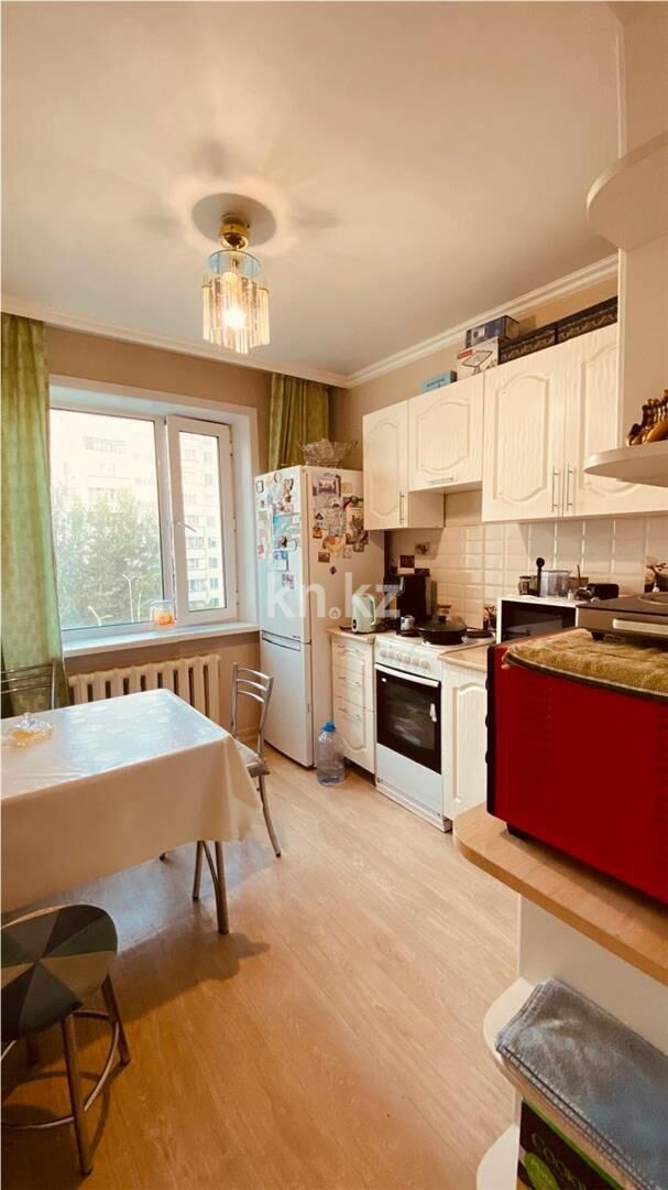 Продажа 4-комнатной квартиры, 86 м² - Продажа четырехкомнатных квартир в панельном доме в Караганде - страница 4 фото 8 из 14