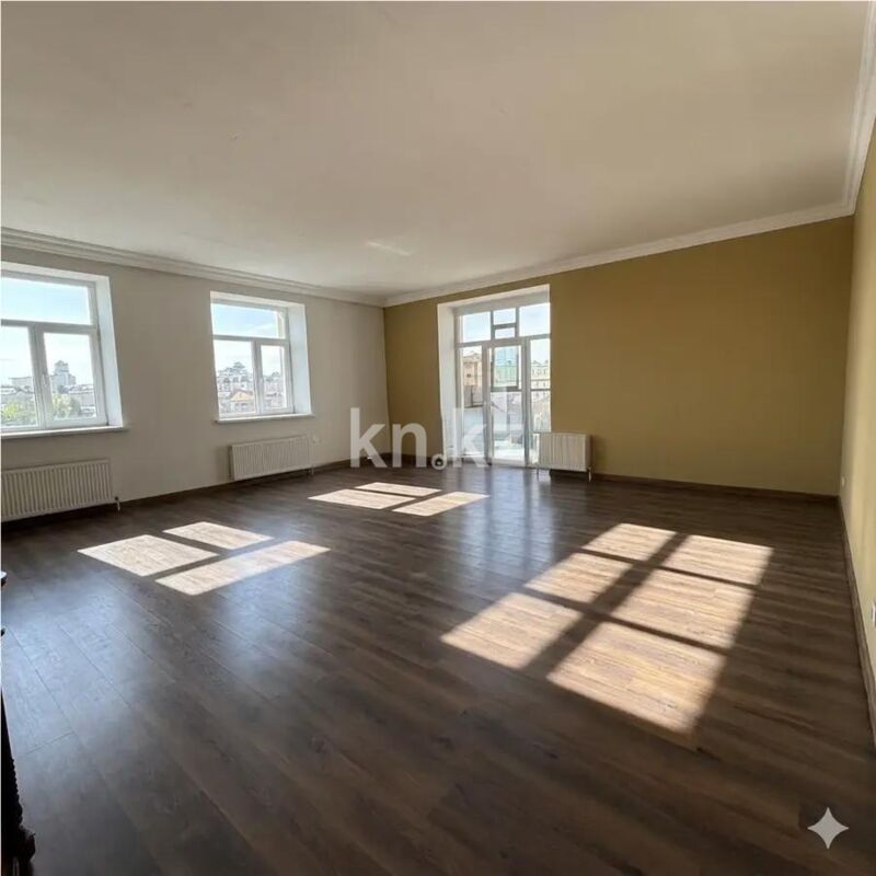 Продажа 4-комнатной квартиры, 228.6 м² - Продажа четырехкомнатных квартир в кирпичном доме в Казахстане - страница 18 фото 1 из 9
