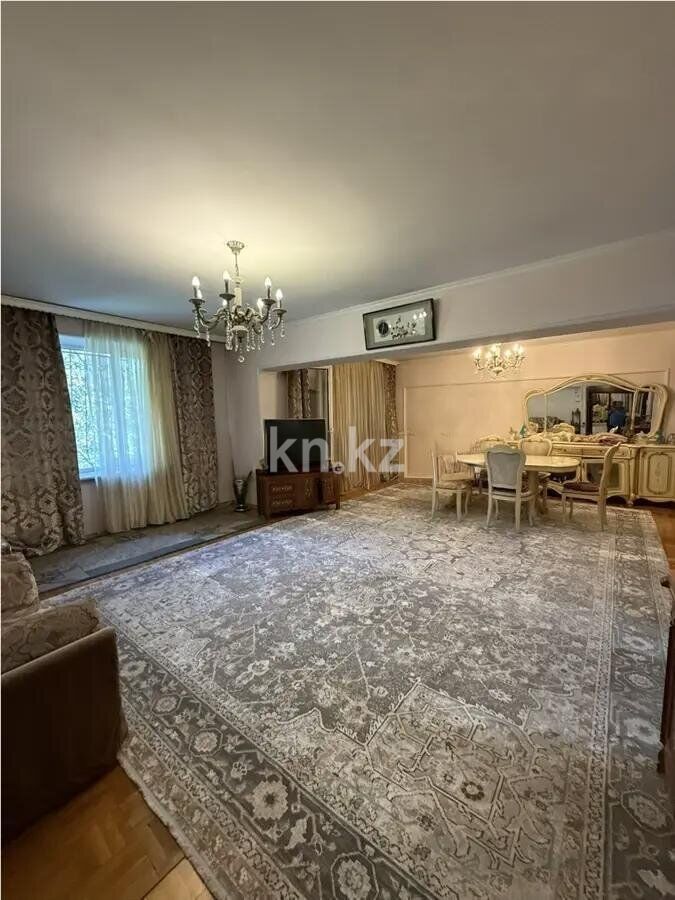 Продажа 4-комнатной квартиры, 130 м² - Продажа четырехкомнатных квартир в Медеуском р-не Алматы фото 1 из 5