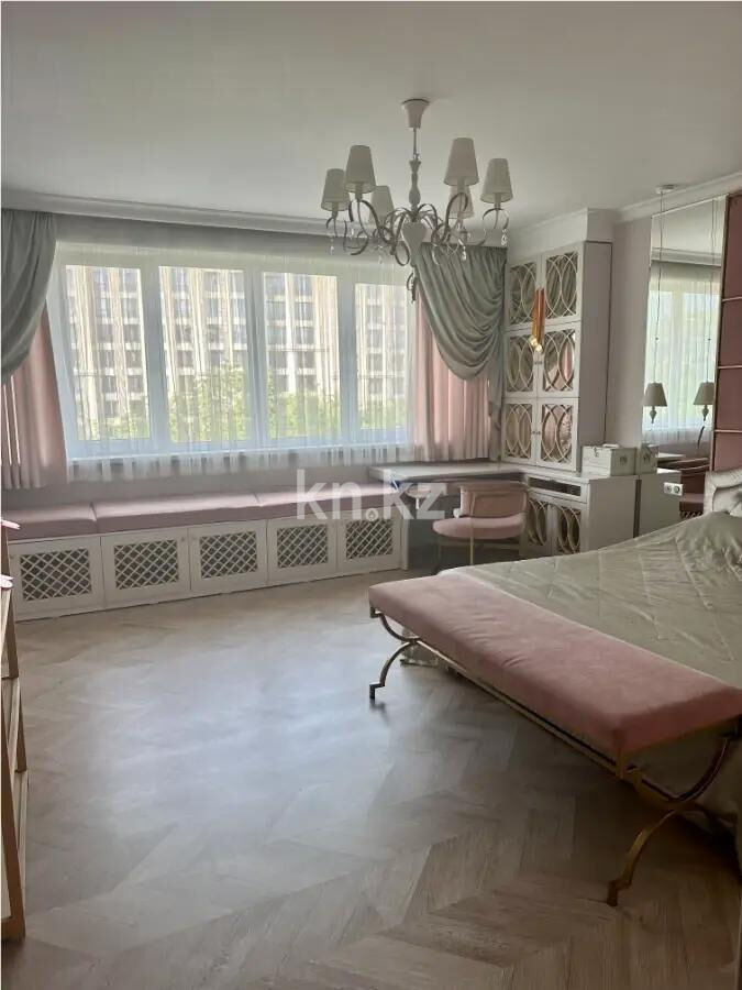 Продажа 7-комнатной квартиры, 297.4 м² - Продажа пятикомнатных и более квартир в Бостандыкском р-не Алматы фото 3 из 7